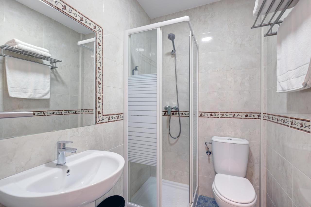 אסטפונה Hostal 37 מראה חיצוני תמונה