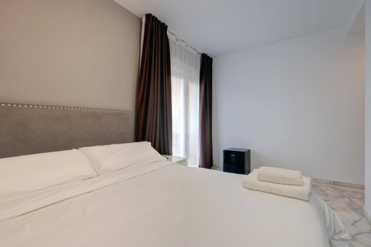 אסטפונה Hostal 37 מראה חיצוני תמונה